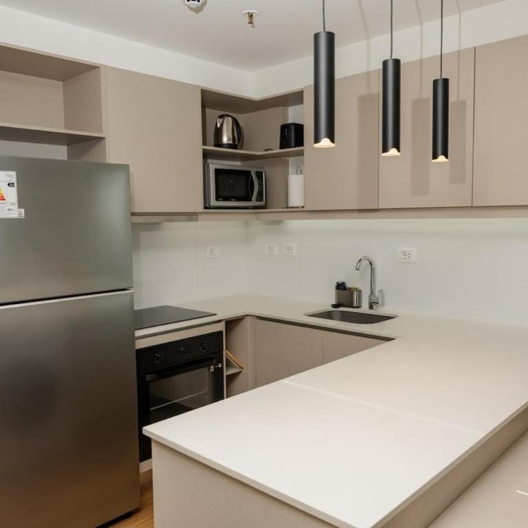 Moderno y Luminoso 1BR en Zona Shopping del Sol - Apartamento - 8