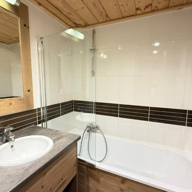 Risoul T2 6 pers Piscine et sauna Skis aux pieds - Appartement - 8