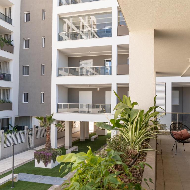 AM156 Bari Apt 239 Modern Urban Suite with Terrace & WiFi - Appartamento Superior con 1 Camera da Letto e Balcone - 28