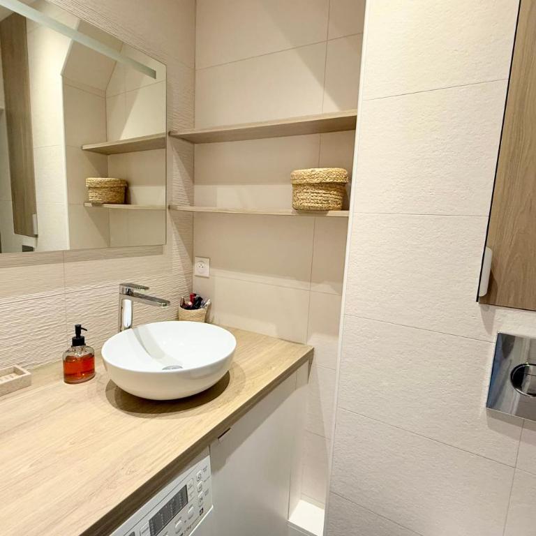 Beau T2 lumineux dans le 17ème - Appartement - 10