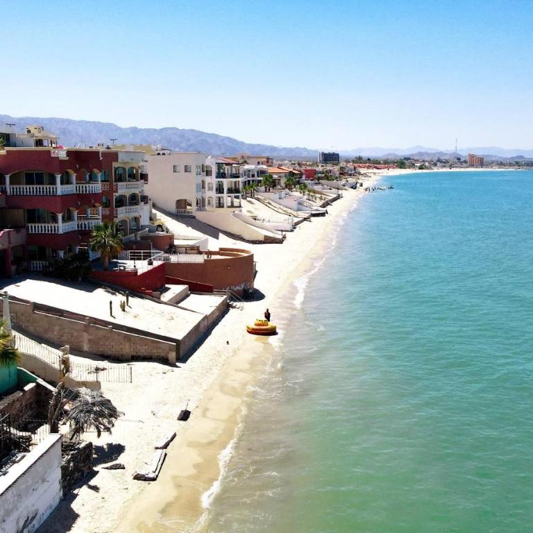 Incredible Beach front Las Palmas Condo # 2 - Casa - 21