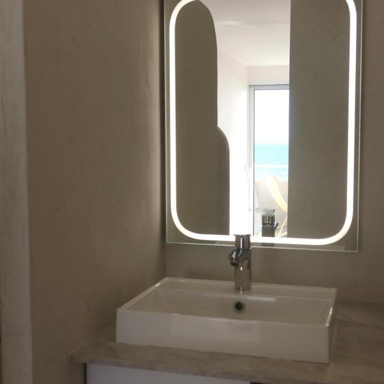 Appartement 4e étage Face à la mer Accès direct plage Parking - Apartamento de 1 dormitorio con balcón y vistas al mar - 37