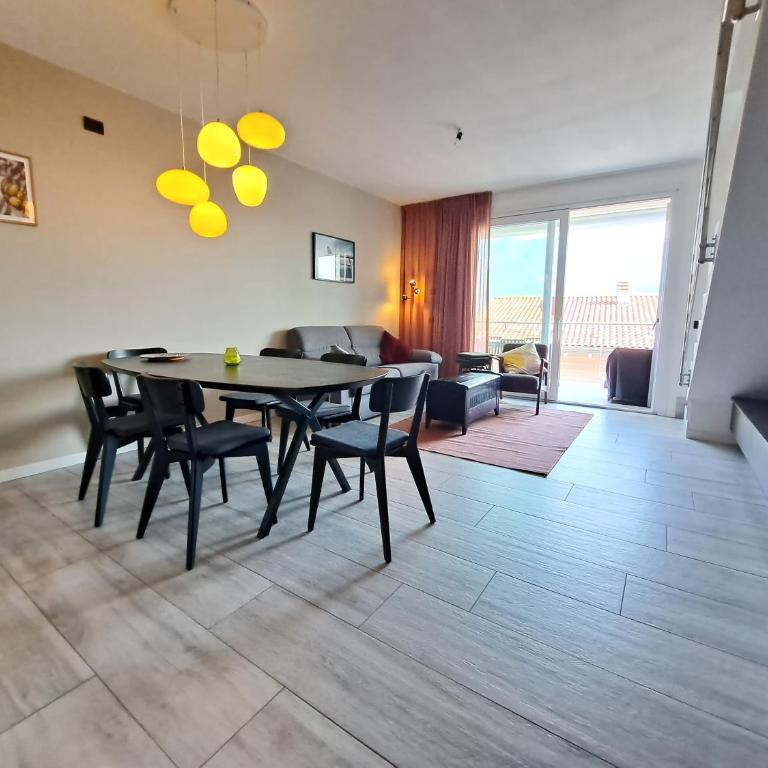 Immobillario - Casa Luna - Appartamento con 2 Camere da Letto e Vista Lago - 9