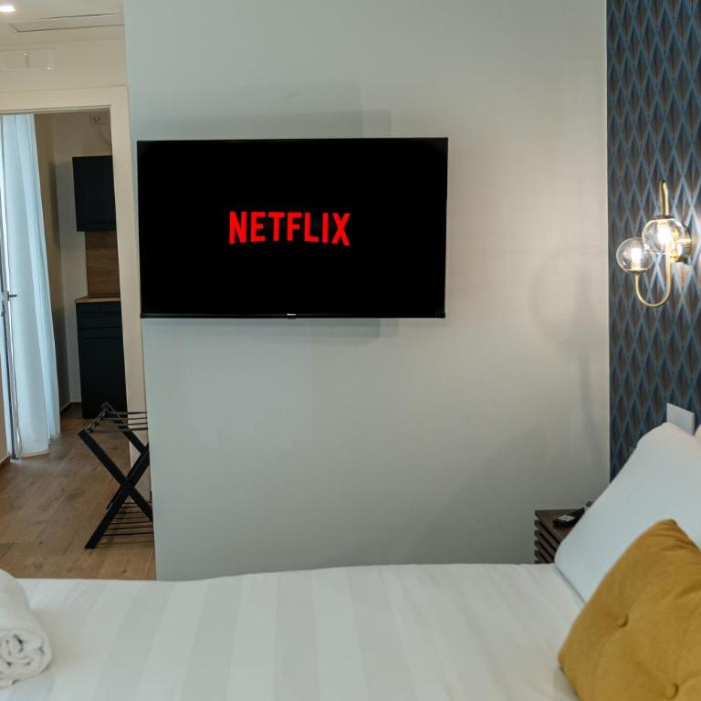 AM156 Bari Apt 240 Modern Urban Suite with Terrace & WiFi - Appartamento con 1 Camera da Letto - 16