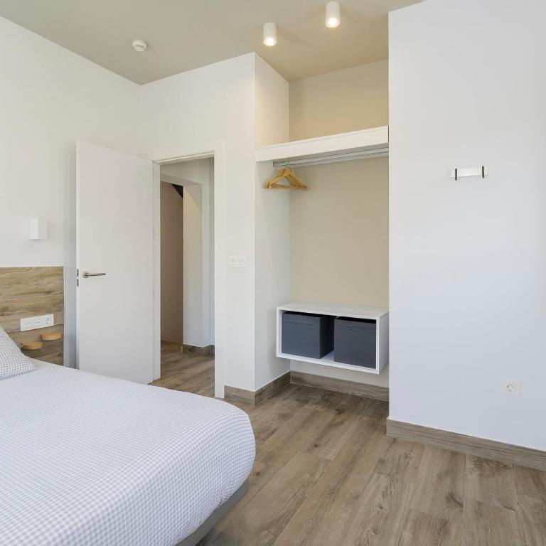 Carmen del Cadí - Three-Bedroom Deluxe Apartment - 9