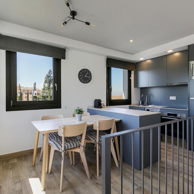 Carmen del Cadí - Three-Bedroom Deluxe Apartment - 3