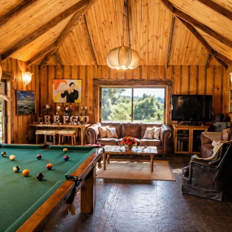 Country house Pool and natural surroundings - Four-Bedroom House - 5