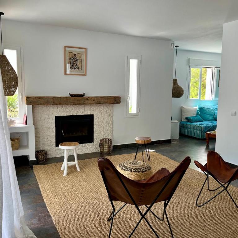 Modern Villa Cala Vadella - Sea Views, Sunset, 9 Min Walk to Beach - Quiet Area, No Parties - Villa - 32