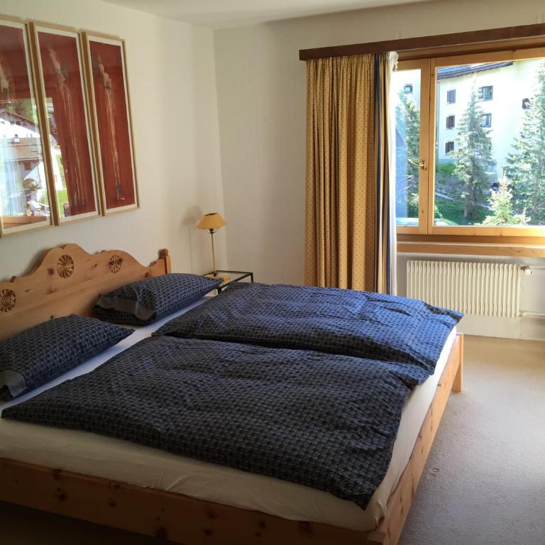 Apartments Chesa Guardaval - Großes Apartment mit 2 Schlafzimmern und einem Balkon - 2
