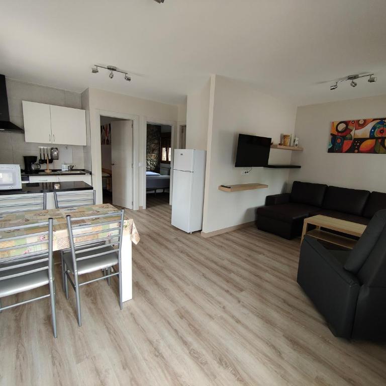 Casa Villana - Two-Bedroom Apartment - 2