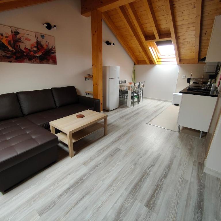 Casa Villana - Two-Bedroom Apartment - 10