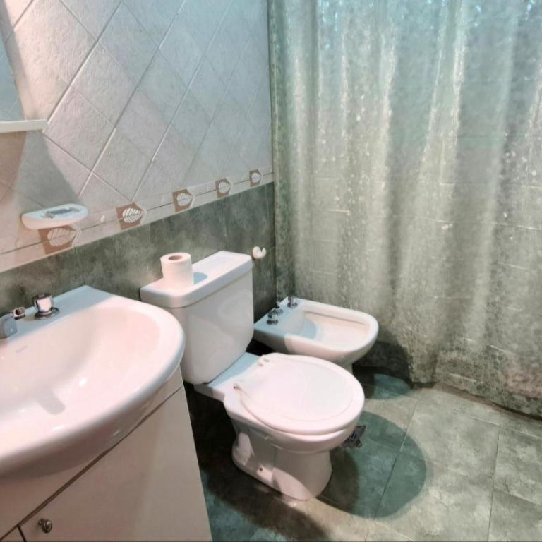 Departamento tranquilo cerca de la terminal Villa General Belgrano a 5 cuadras del centro - Apartamento de 1 dormitorio - 10