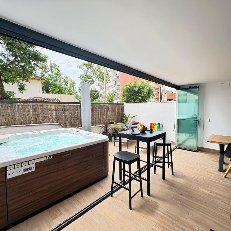 Terrace Private Jacuzzi - City Centre - Apartamento de 2 dormitorios - 3