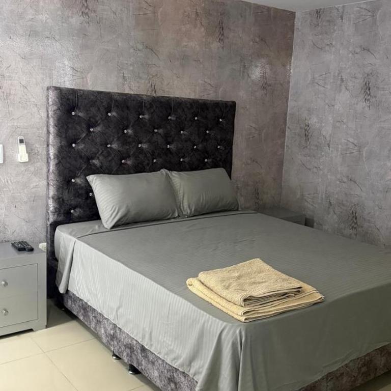 Aparta Estudios Edificio Valeria - Apartamento Estudio - 8