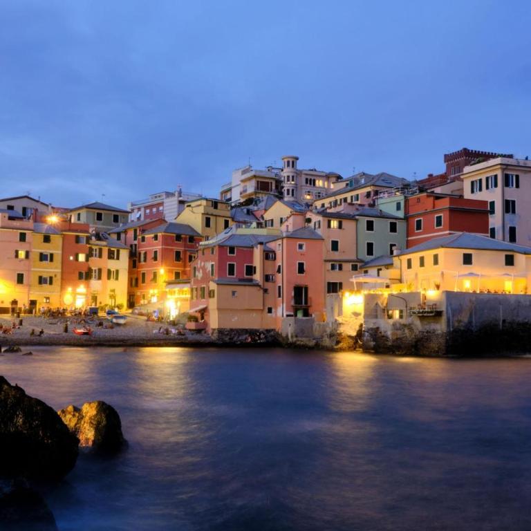 A due passi dal centro di Genova - Three-Bedroom Apartment - 26