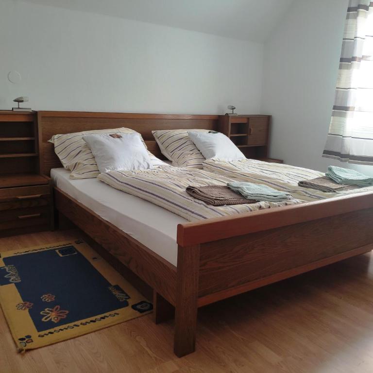 Haus STERNENBLICK - Privatzimmer im Naturpark Sölktäler - Zweibettzimmer - 1