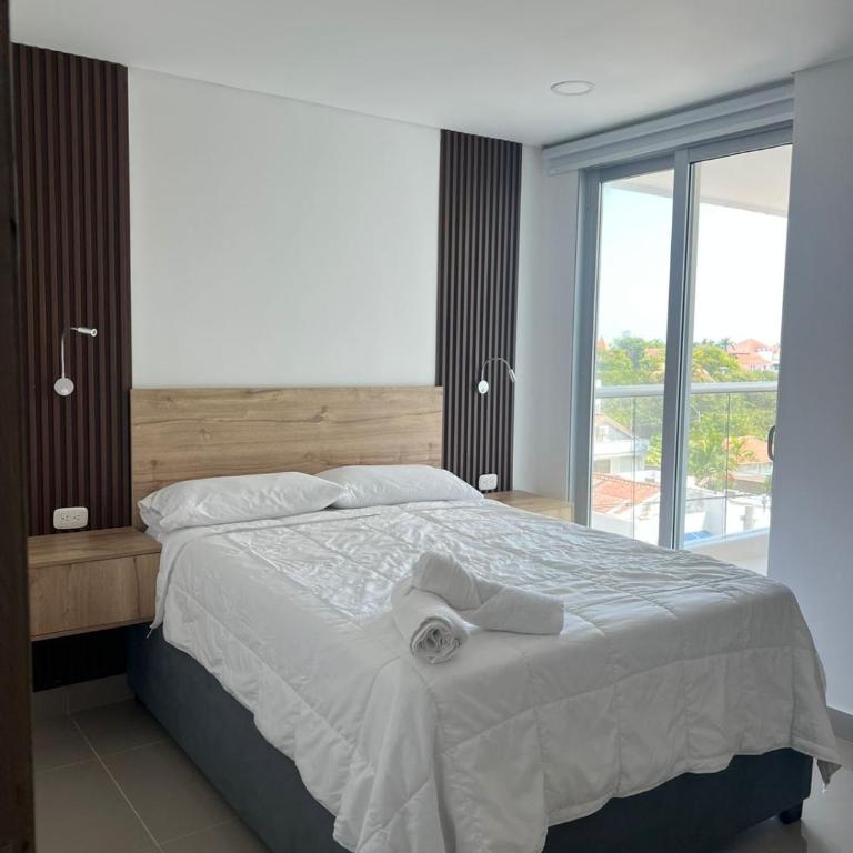 Allianze Apartahotel - Three-Bedroom Apartment - 10