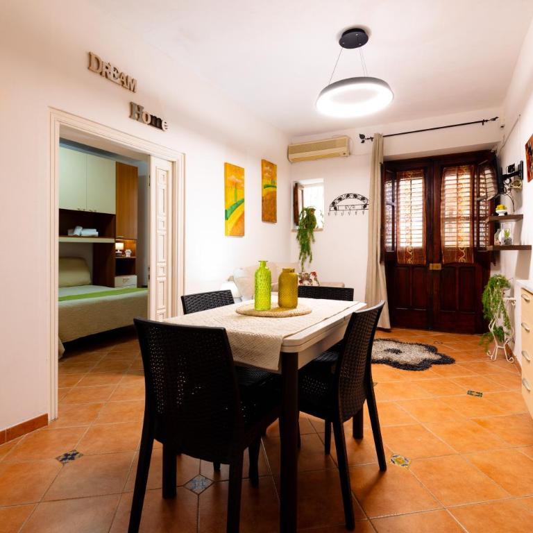 Casa a due passi dal Mare - vicino Mondello - Appartamento con 1 Camera da Letto - 2