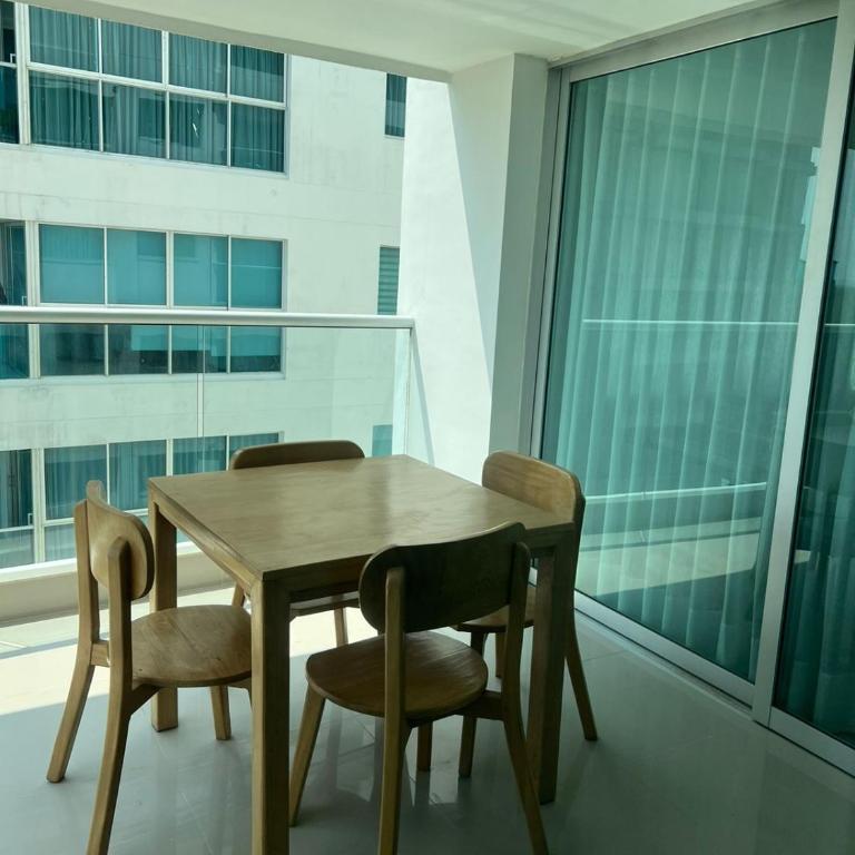 Allianze Apartahotel - Three-Bedroom Apartment - 20