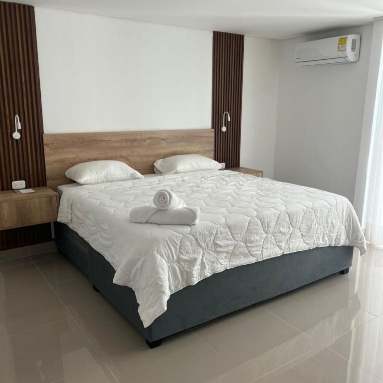 Allianze Apartahotel - Three-Bedroom Apartment - 18