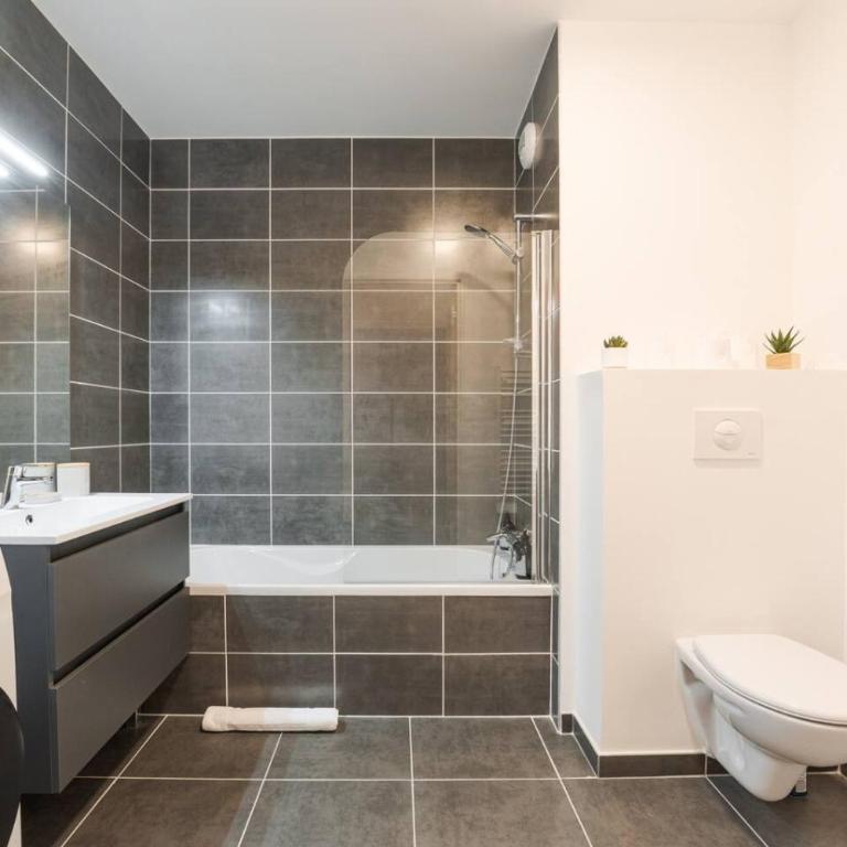 Alpin Moderne 2PAX Proche Gare et Thermes Paisible - Appartement - 26