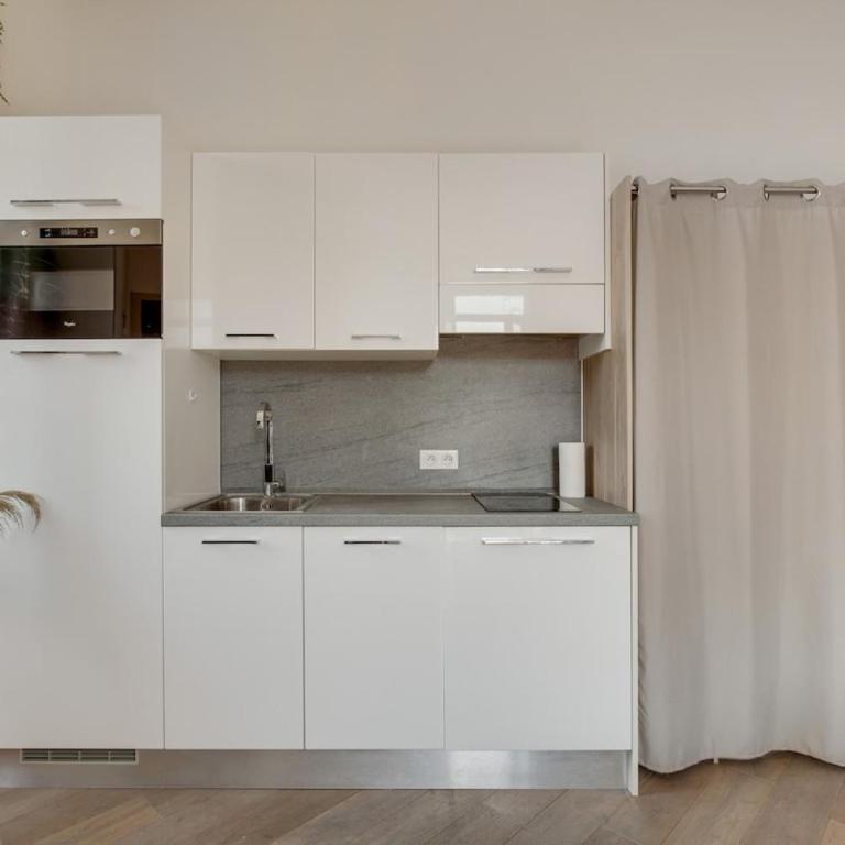 Carré d'or Place Masséna - Studio magnifique - Appartement 1 Chambre - 9