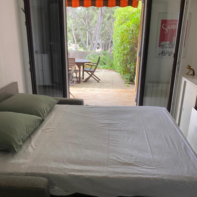 T2 Rez de jardin 300m Plage de Beaucours Sanary sur Mer - Apartment - Erdgeschoss - 2