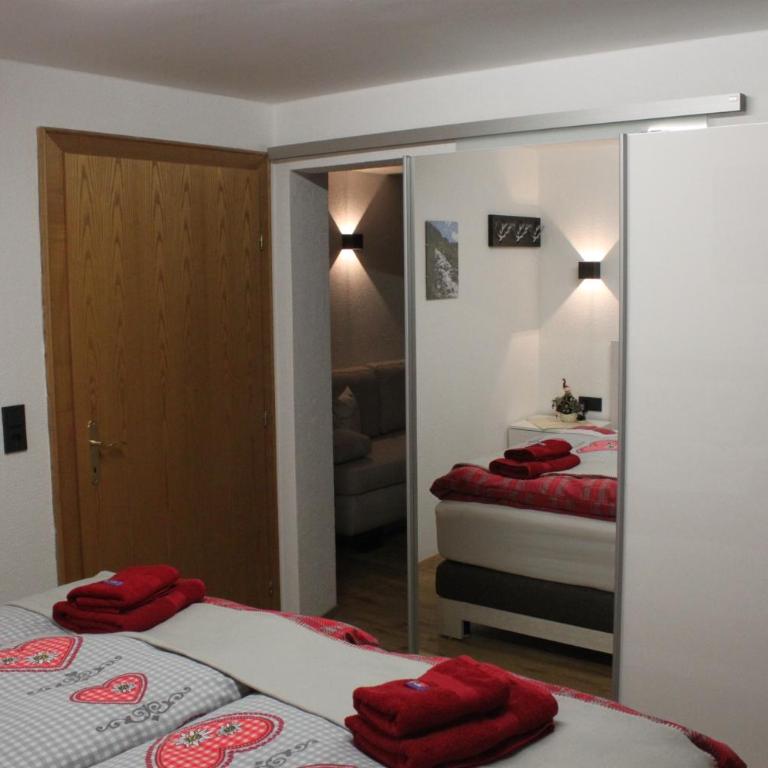Panorama Appartements Mora - 3 Edelweiß Superior - One-Bedroom Apartment with Balcony and Panoramic View (2-4 People) - 26