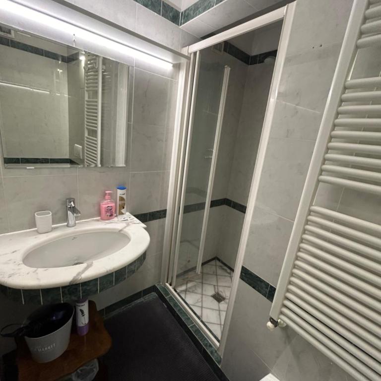 Puccini's Home, elegant apartment in Piazza Puccini - Appartamento con 2 Camere da Letto - 15