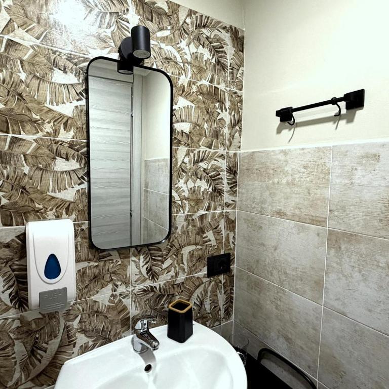 Casa Dei Nonni - Catania City Center Apartment near Duomo - Three-Bedroom House - 10