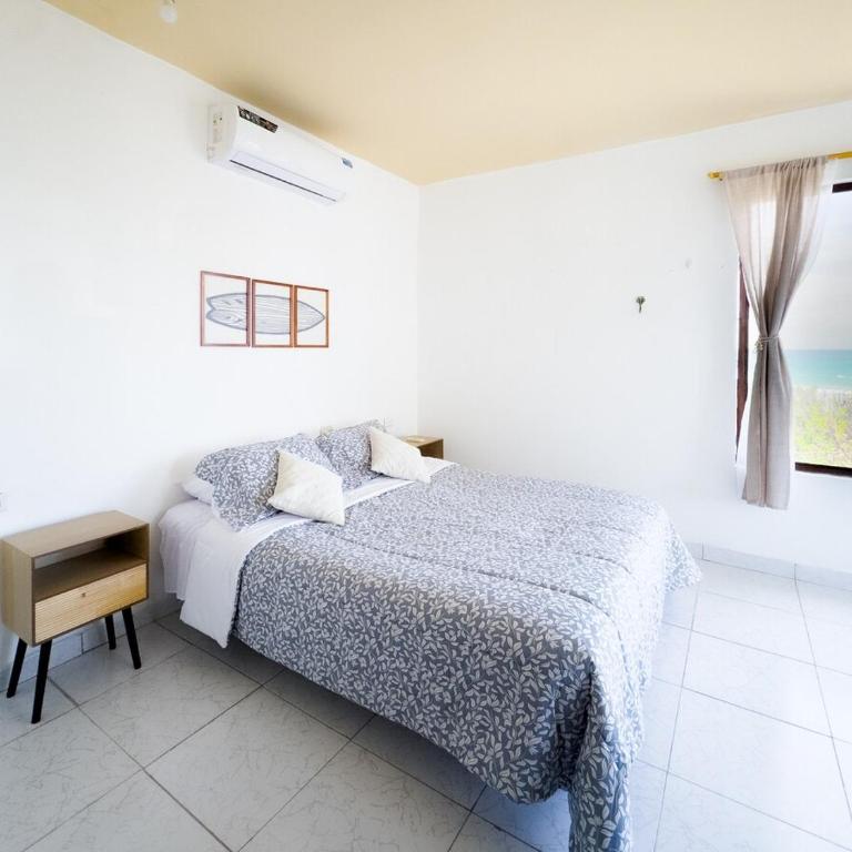 Oceanfront Apartment with Starlink internet - One-Bedroom Apartment - 5