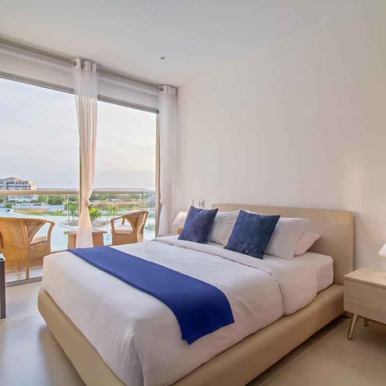 Baia Kristal Cartagena by HostPro - Two-Bedroom Apartment with Lake View - 15