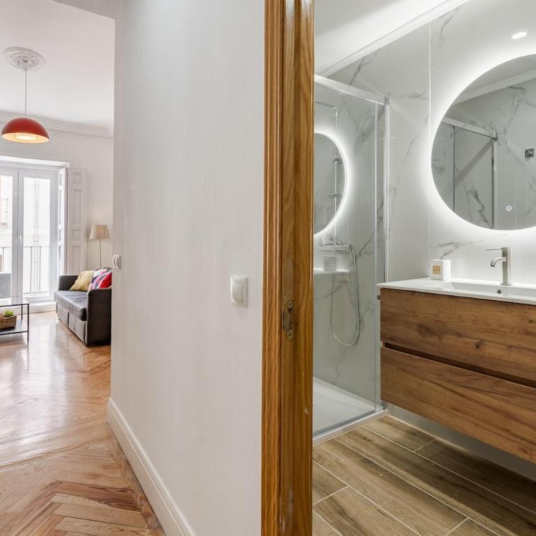 Piso luminoso en Preciados - One-Bedroom Apartment - 11