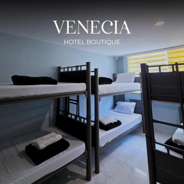 Hostal Venecia - Habitación Familiar - 6