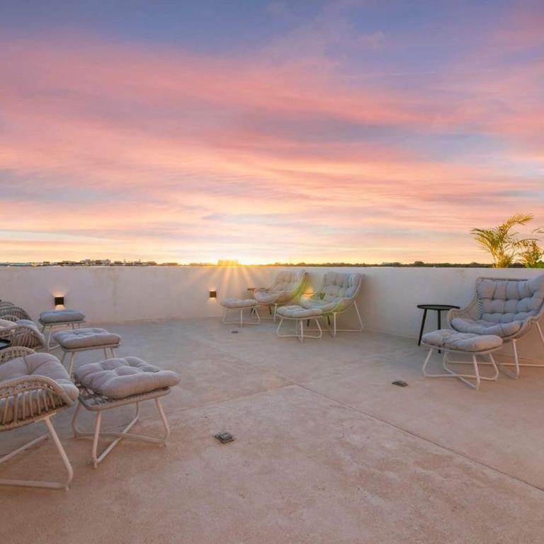Penthouse with Private Plunge Pool - 2 King Suites - Apartamento - 43