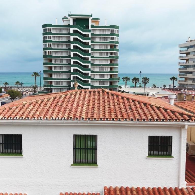 Casa familiar en segunda linea playa con Parking - Villa de 3 dormitorios - 4