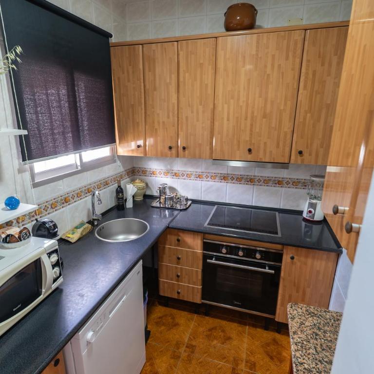 Casa familiar en segunda linea playa con Parking - Villa de 3 dormitorios - 19