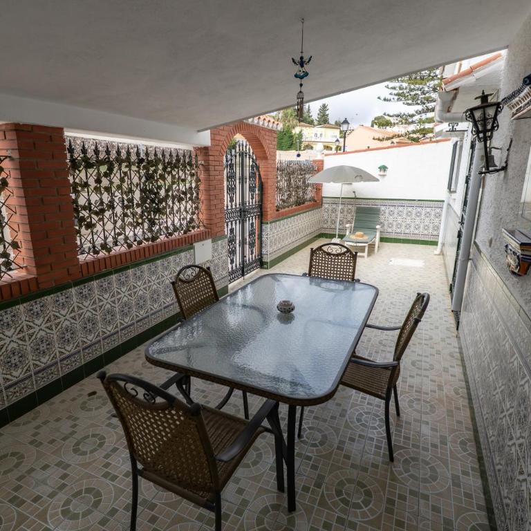 Casa familiar en segunda linea playa con Parking - Villa de 3 dormitorios - 16