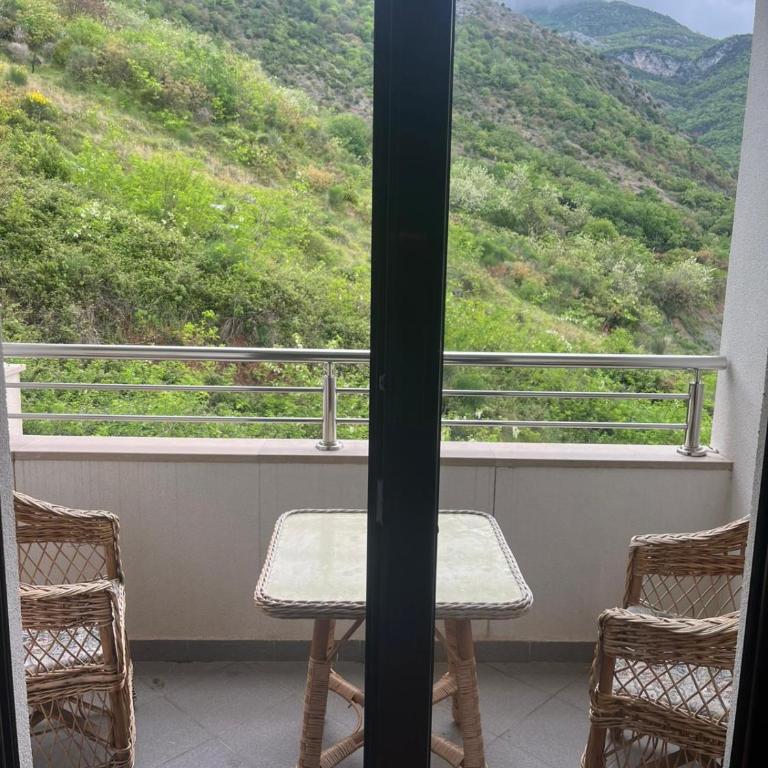 Becici Oasis - One-Bedroom Apartment - 1