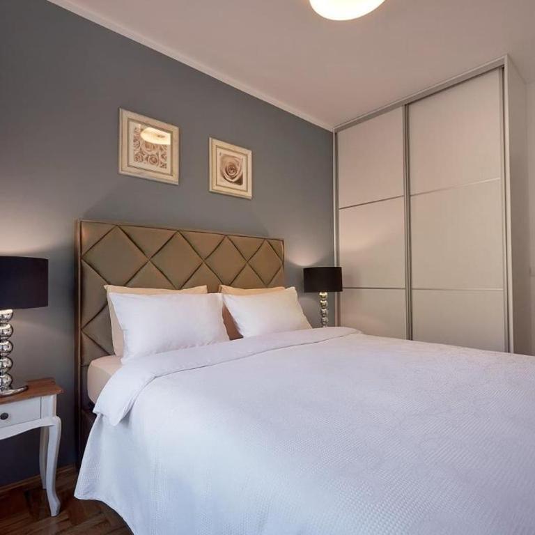 Becici Oasis - One-Bedroom Apartment - 4