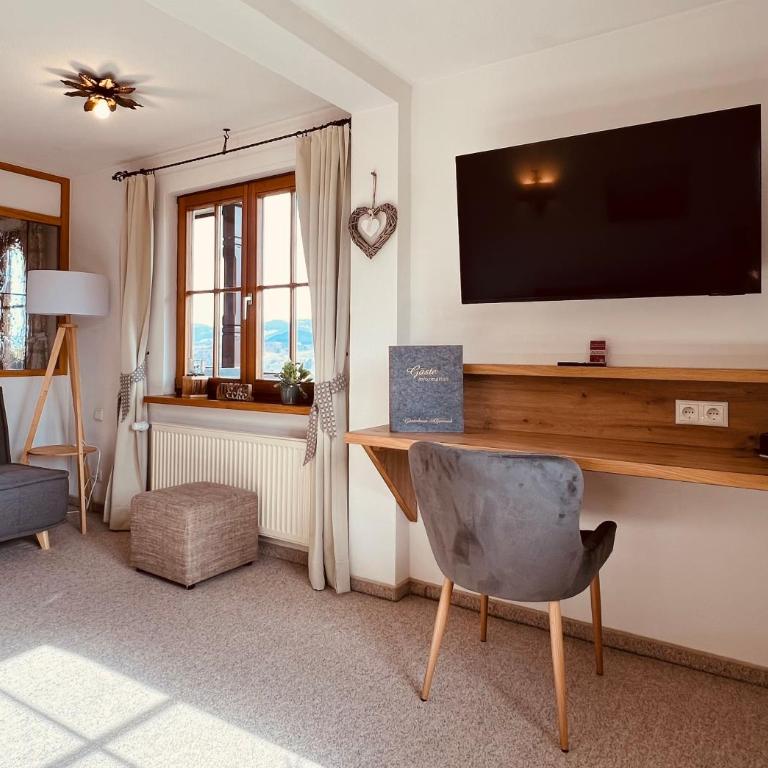 Gästehaus Alpenruh - Apartment mit 1 Schlafzimmer und Balkon - 2