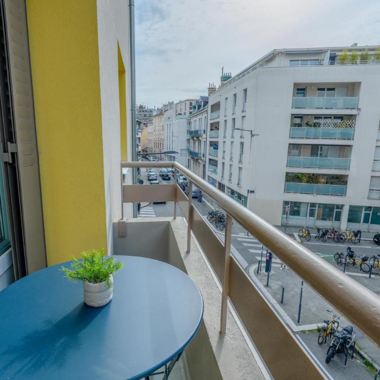 Quiet Line Coliving - Chambre dans T4 de 68m2 - Jusqu'à 2 personnes - Wifi Fibre -Gare à 15 min - GEM à 2 min - Doppelzimmer - 6