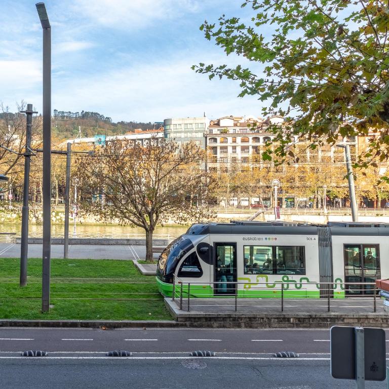 Sobre la Ría de Bilbao, vistas excepcionales - Apartamento de 1 dormitorio - 5