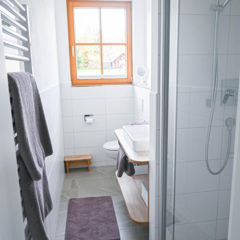 Gästehaus Alpenruh - Apartment mit 1 Schlafzimmer und Balkon - 1