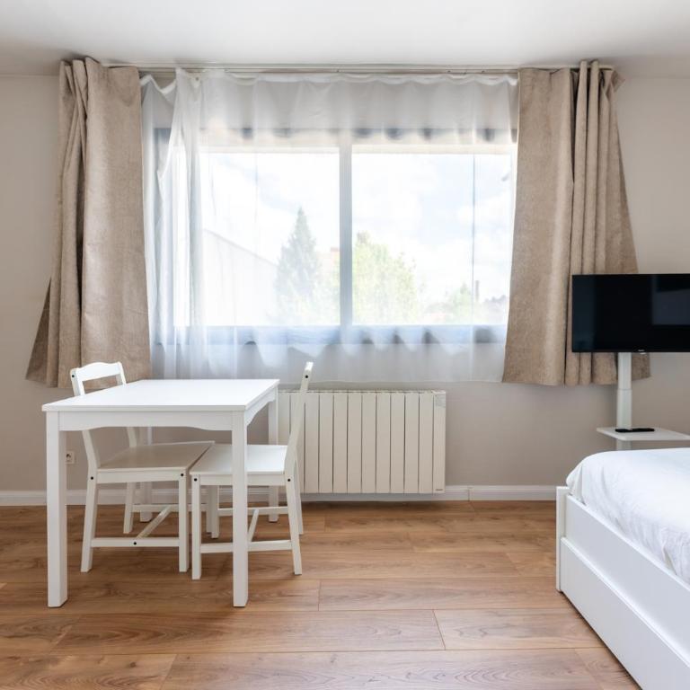 Le Cocon Lumineux - à 500m de la Vieille Ville - One-Bedroom Apartment - 4