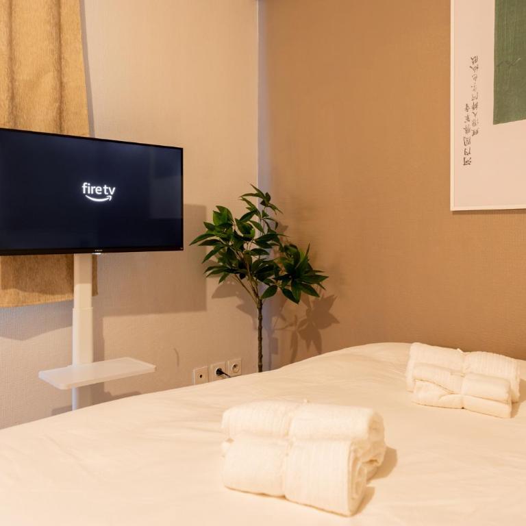 Le Cocon Lumineux - à 500m de la Vieille Ville - One-Bedroom Apartment - 14