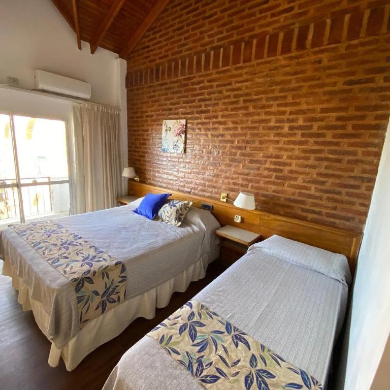 Costanera Mar Hotel & Suites - Habitación Triple con balcón - 2