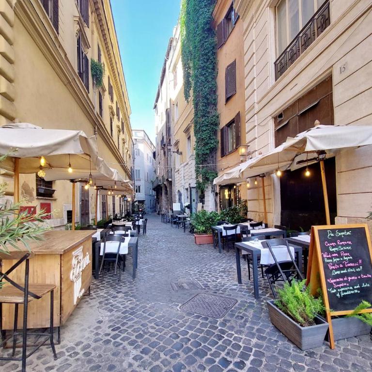 Navona Jacuzzi Boutique Suite - Appartamento con 2 Camere da Letto - 45