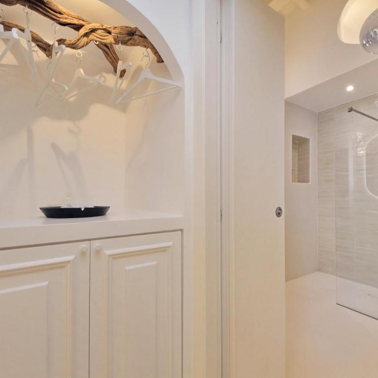 Navona Jacuzzi Boutique Suite - Appartamento con 2 Camere da Letto - 35