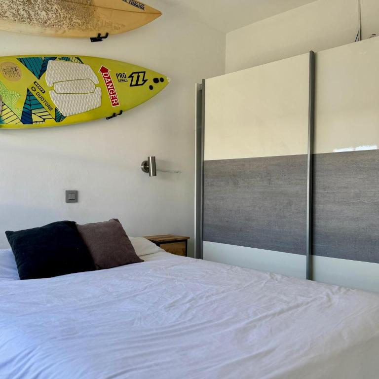 Tropical Sun - One-Bedroom House - 17